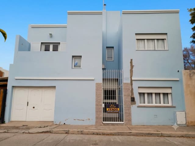 Casa semi céntrica en Barrio Los Olmos, Trelew